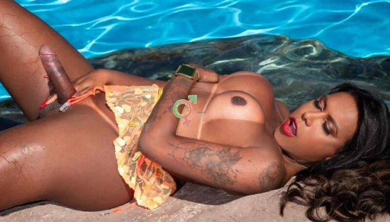 Bianca - Travesti acompanhante em Porto